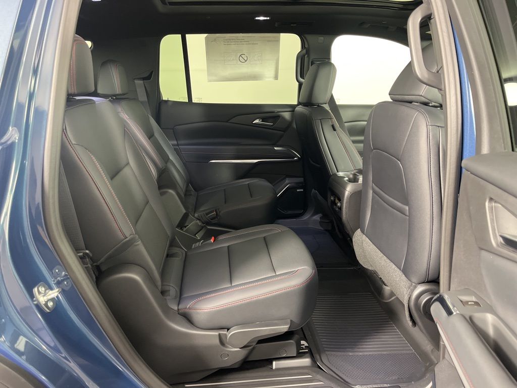 Thumbnail: 2026 Chevrolet Traverse - 12