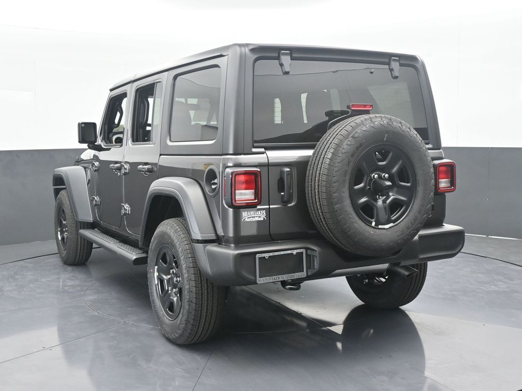 New 2026 Granite Crystal Metallic Clearcoat Jeep Sport image 4