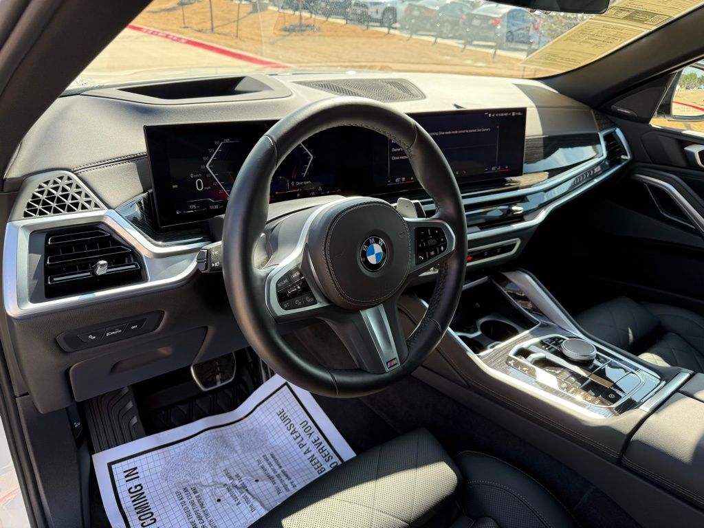 Thumbnail: 2025 BMW X6 - 12