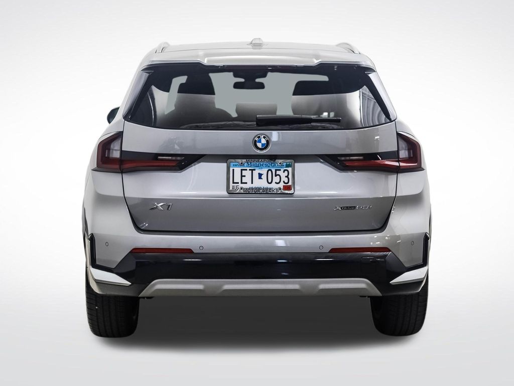 Thumbnail: 2023 BMW X1 - 4
