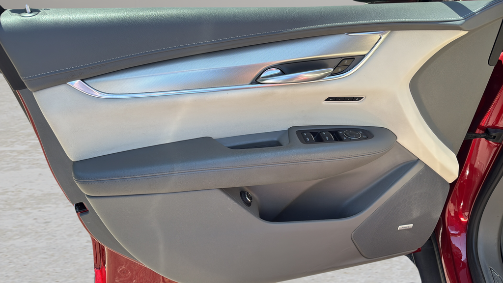 2022 Cadillac XT5