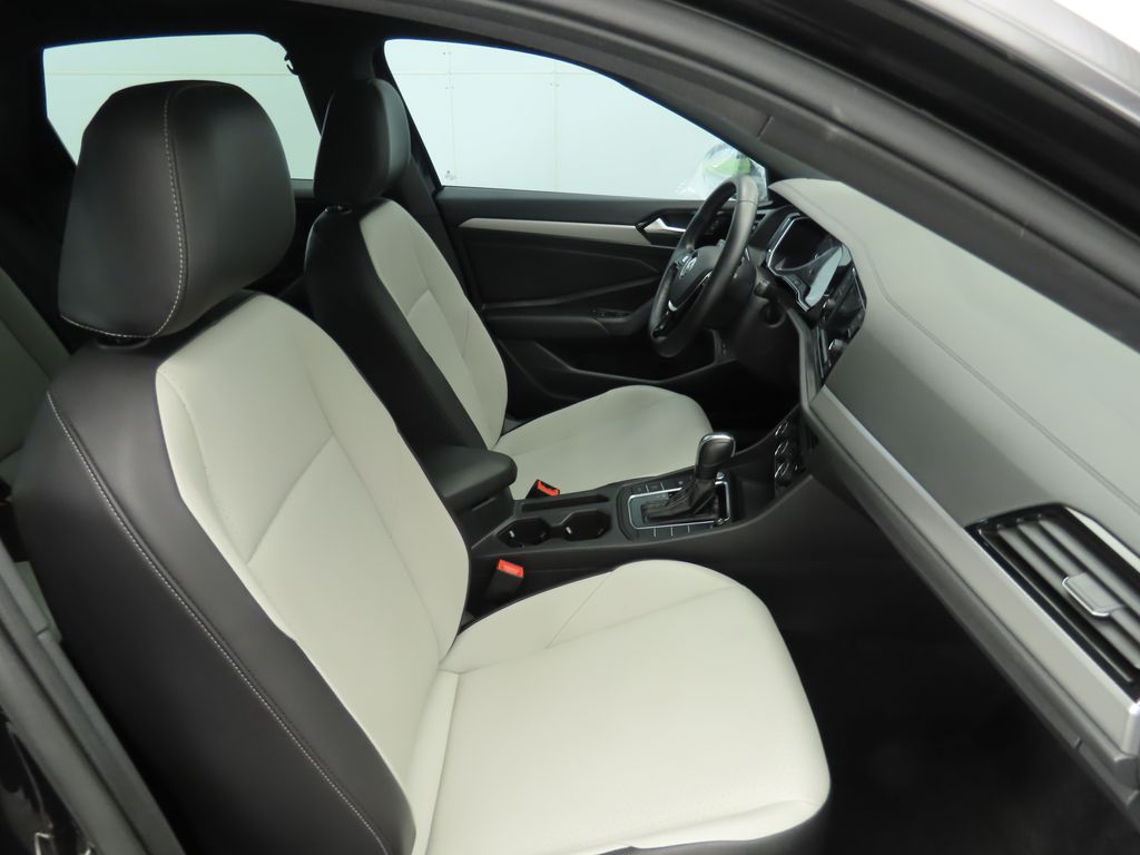2021 Volkswagen Jetta R-Line 21