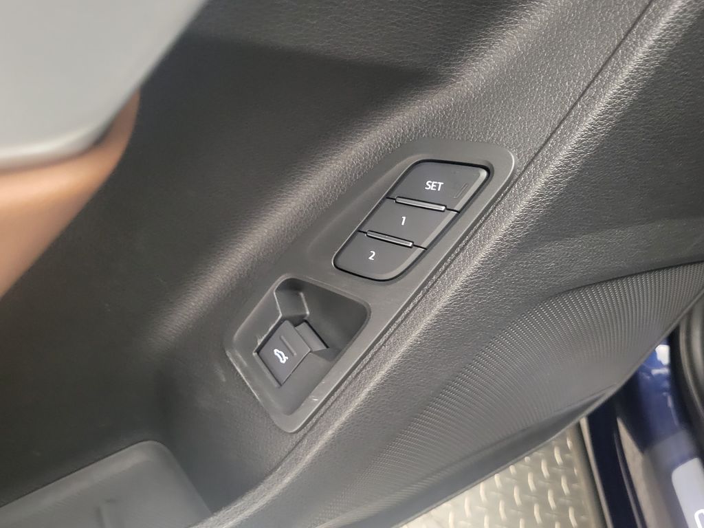 Thumbnail: 2022 Audi Q3 - 30