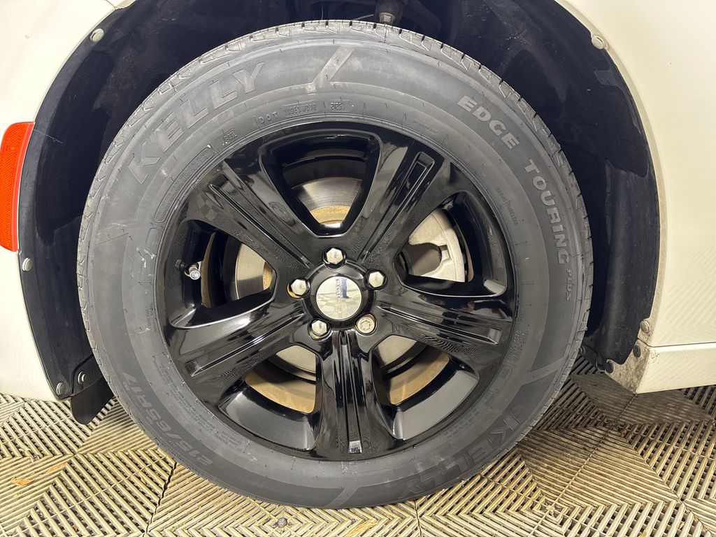 Certified Used 2019 White Dodge SXT image 13