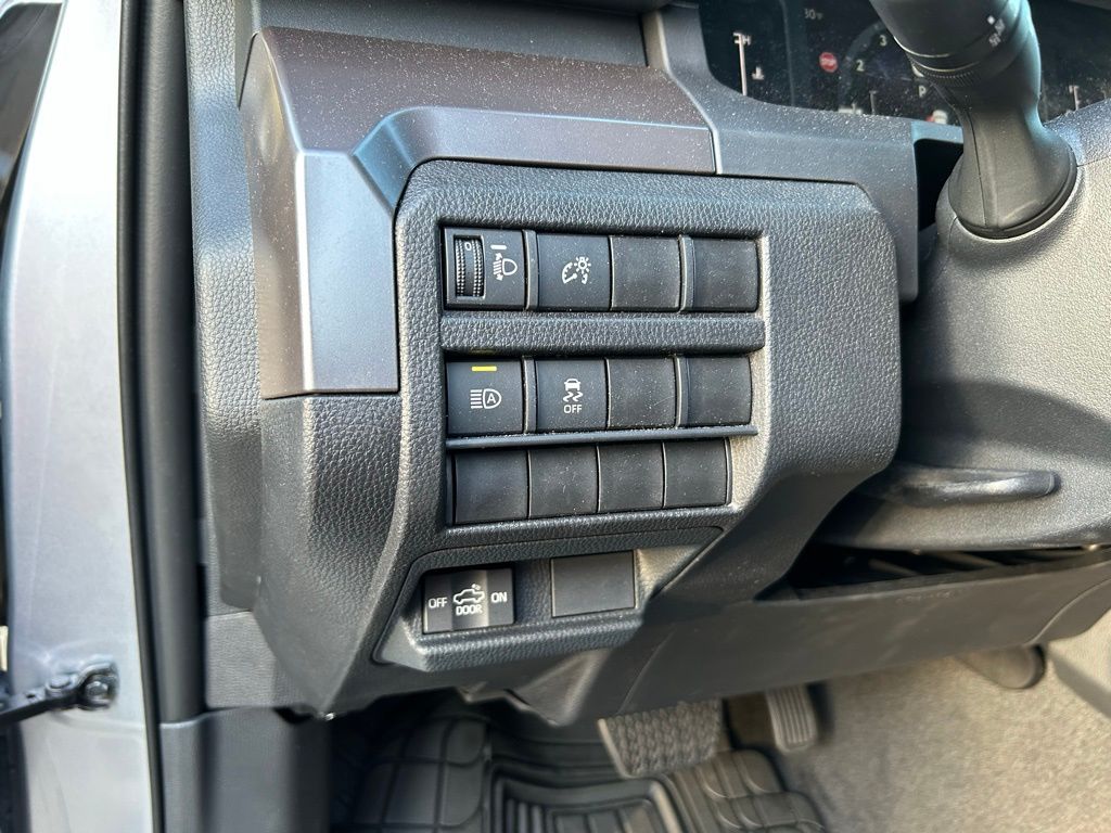Thumbnail: 2024 Toyota Tacoma - 18