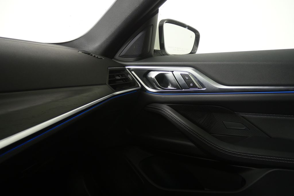 Thumbnail: 2022 BMW i4 - 29