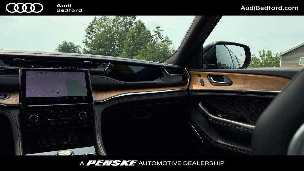 Thumbnail: 2022 Jeep Grand Cherokee - 23