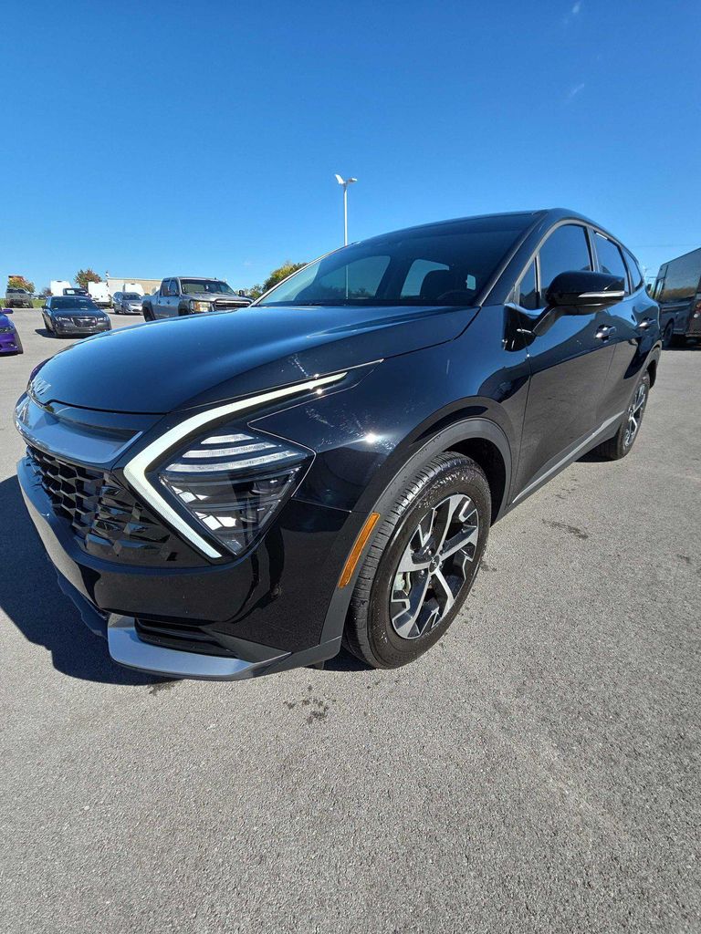 2025 Kia Sportage EX FWD