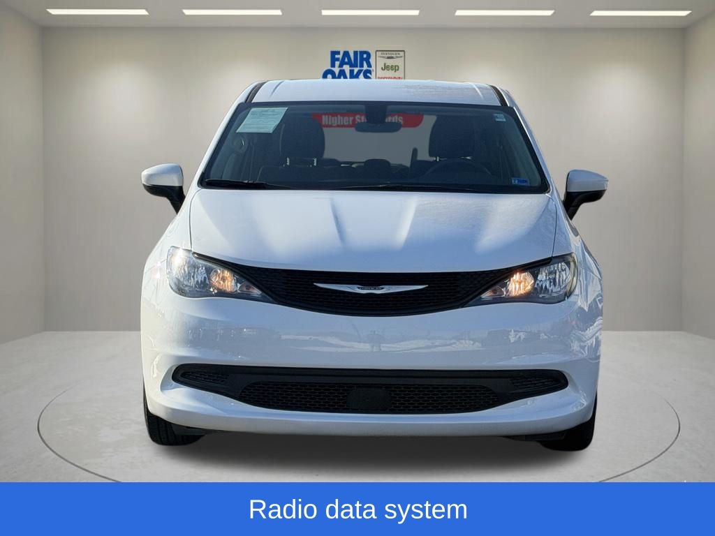 View vehicle photo 5