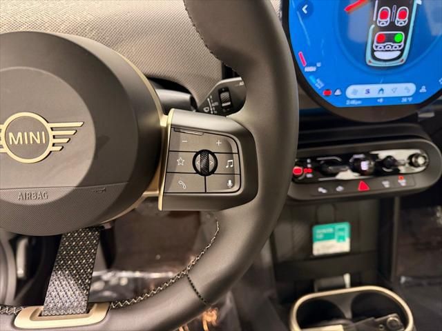 Thumbnail: 2026 MINI Cooper - 14