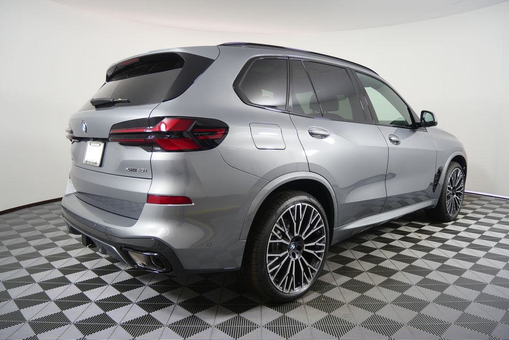 Thumbnail: 2026 BMW X5 - 3