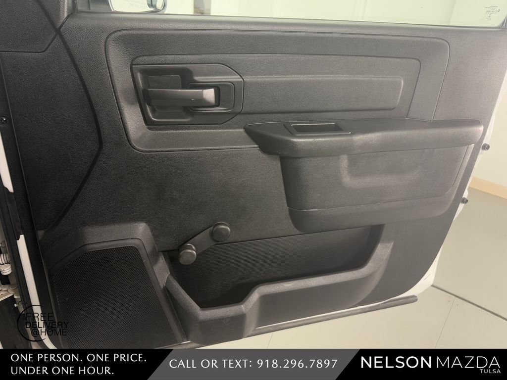 Used 2015 White Ram Tradesman image 32