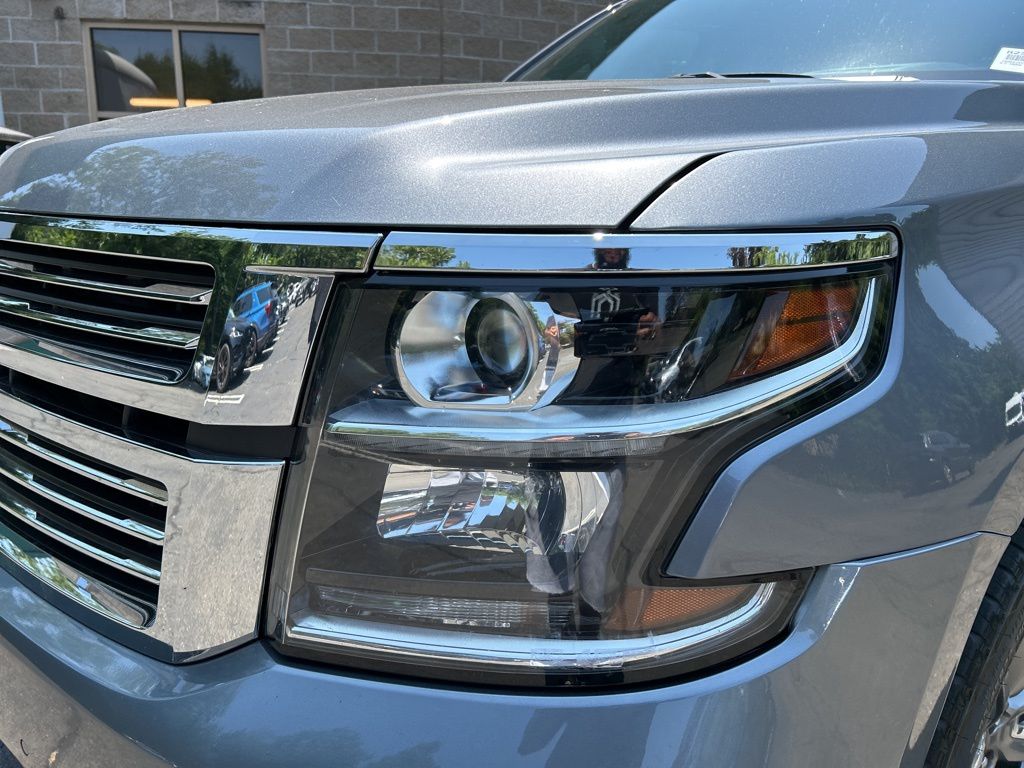 Thumbnail: 2020 Chevrolet Suburban - 7