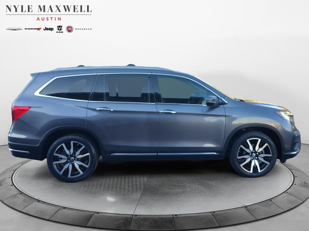 Used Car 2022 Honda Pilot  Touring For Sale Under $30,000 In Austin, Texas