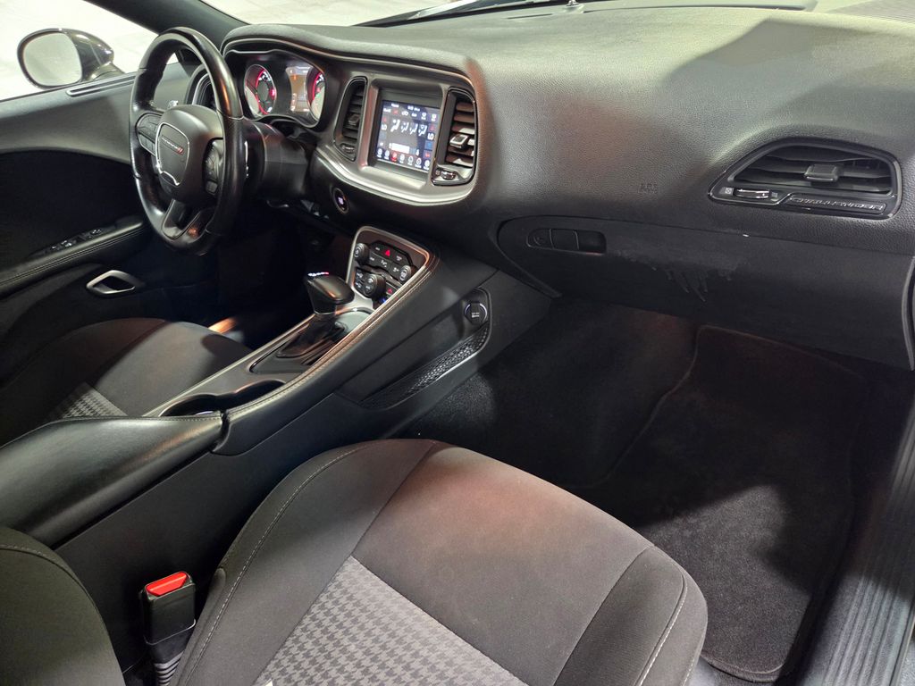 2022 Dodge Challenger GT photo
