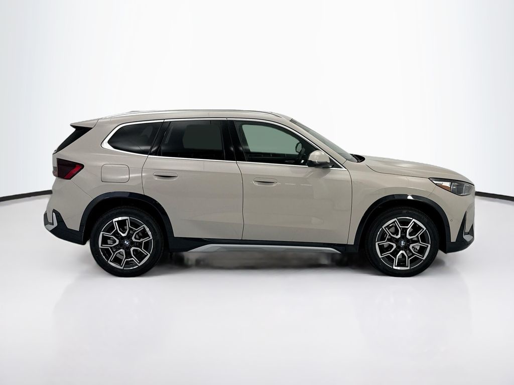 Thumbnail: 2026 BMW X1 - 4