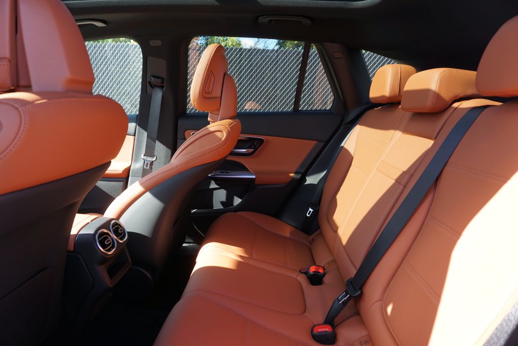 Thumbnail: 2026 Mercedes-Benz GLC - 13