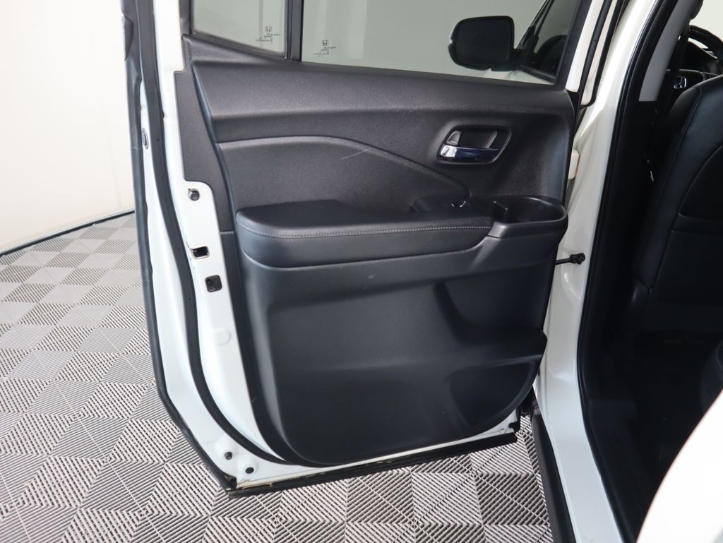 Thumbnail: 2018 Honda Ridgeline - 26