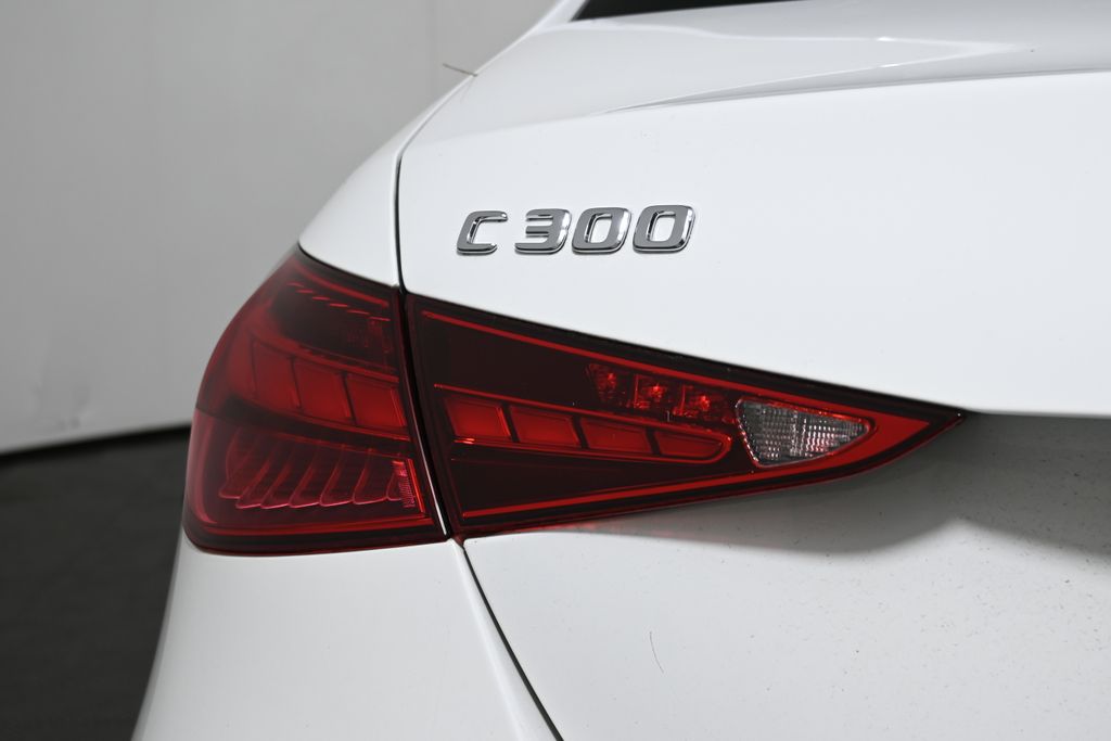 Thumbnail: 2023 Mercedes-Benz C-Class - 12