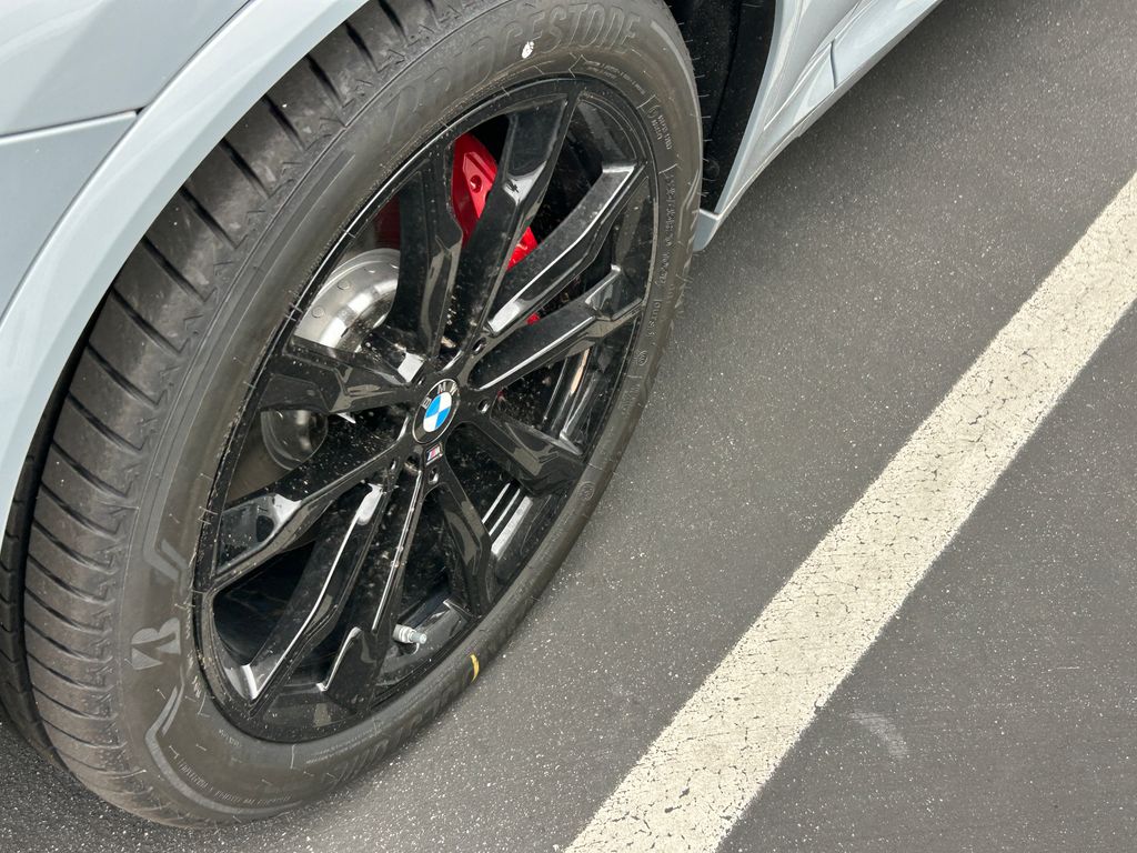 Thumbnail: 2025 BMW X4 - 3