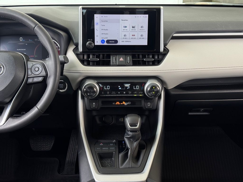 2024 Toyota RAV4 XLE Premium - 4