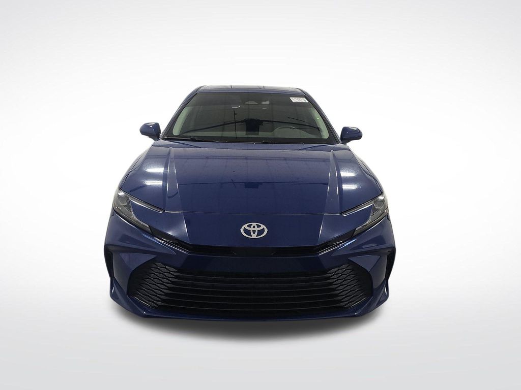 Used 2025  Toyota LE image 2