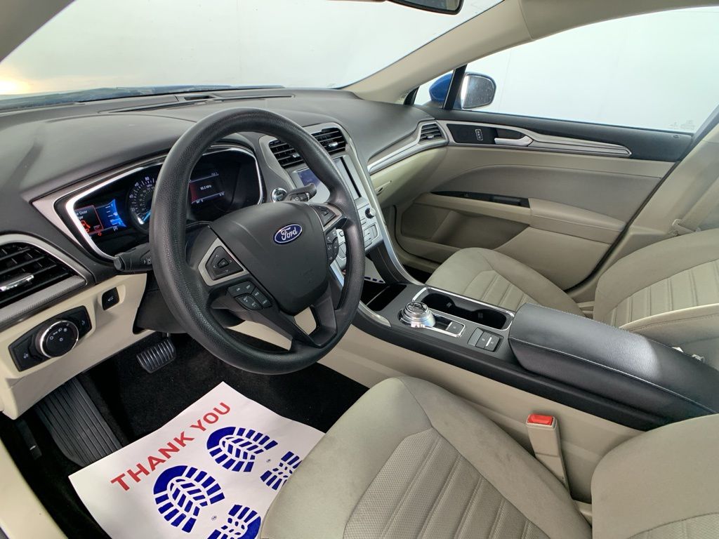 2020 Ford Fusion SE 41