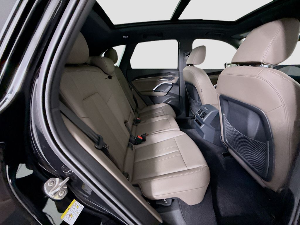 Thumbnail: 2026 Audi Q5 - 24