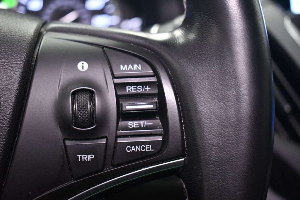 Thumbnail: 2017 Acura MDX - 24