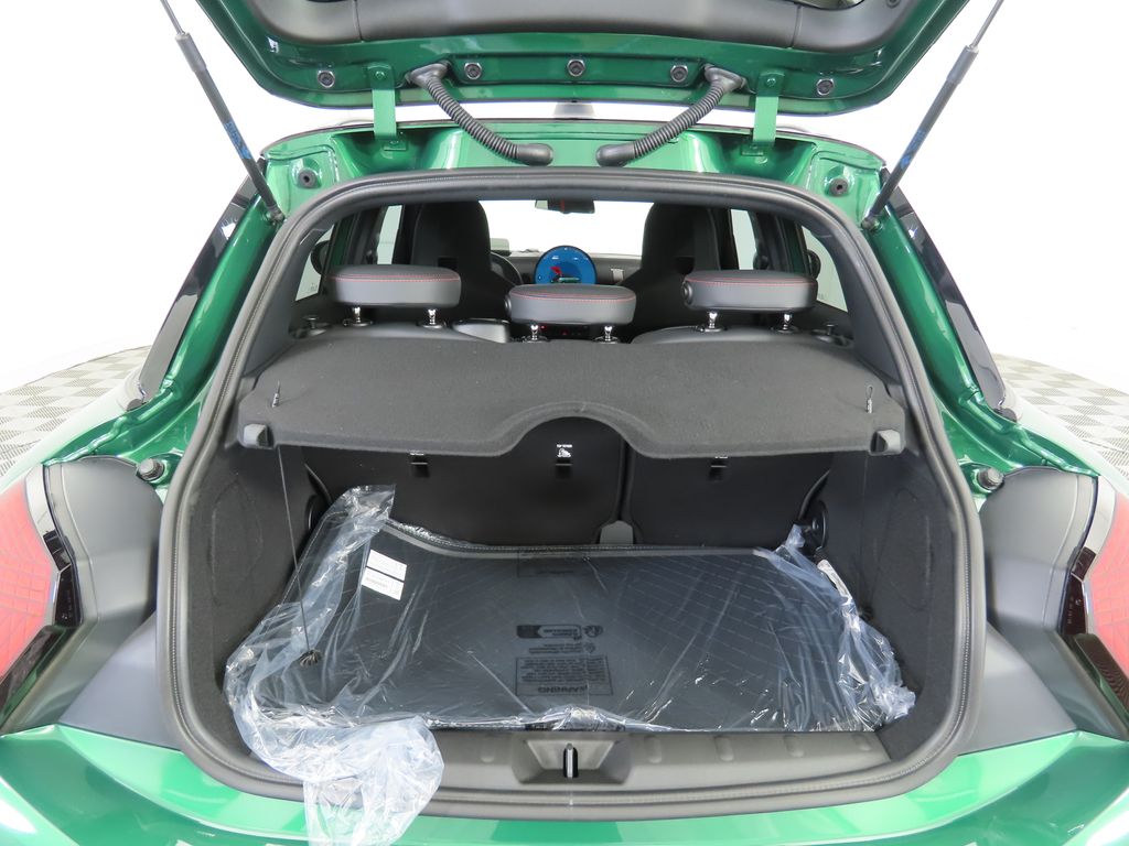 Thumbnail: 2026 MINI Cooper - 30