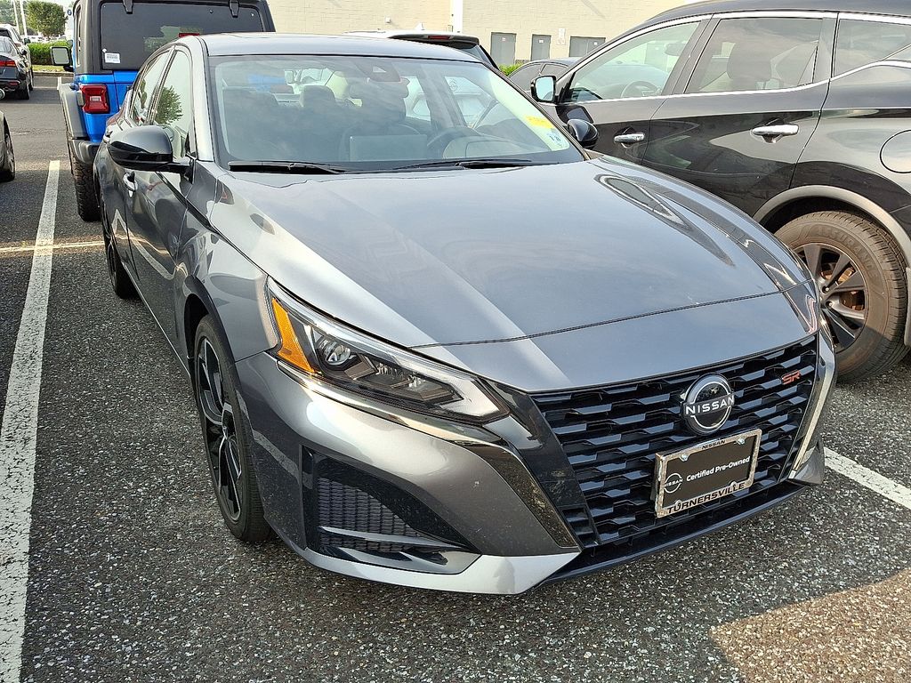 Thumbnail: 2023 Nissan Altima - 3