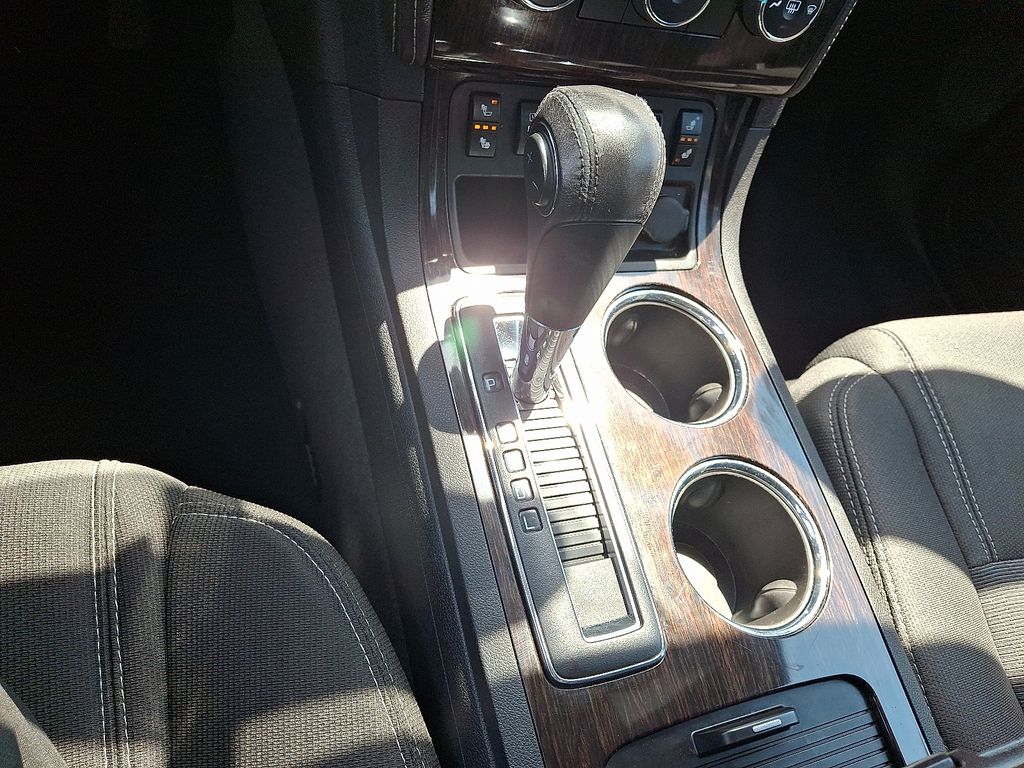 2017 Chevrolet Traverse — photo 16