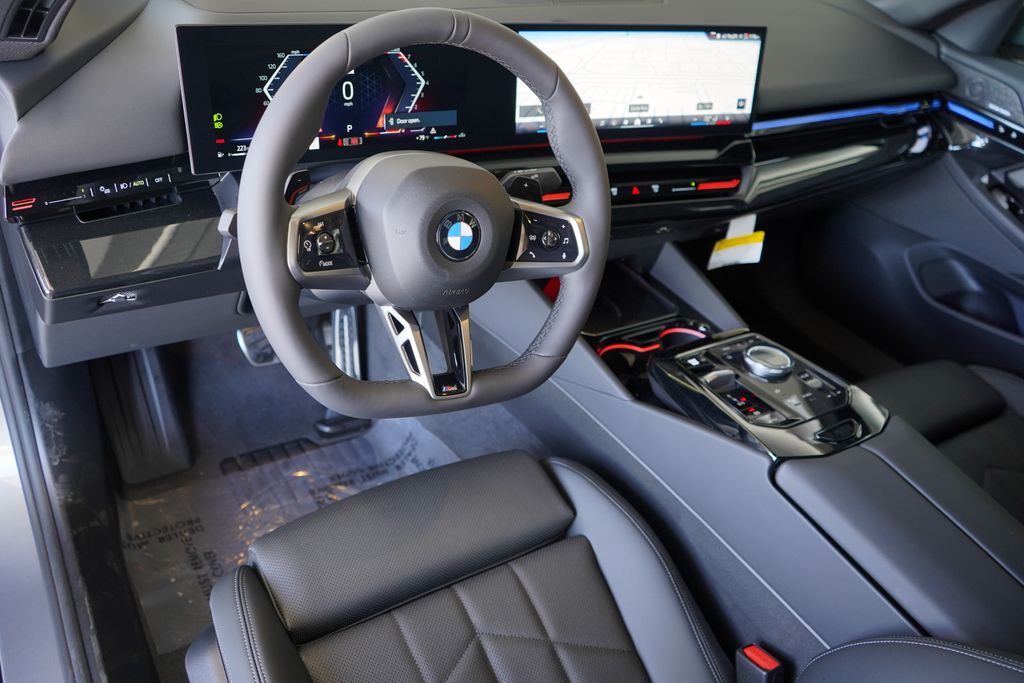 Thumbnail: 2026 BMW 5 Series - 13