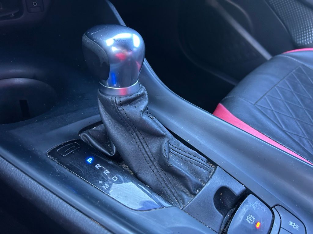 Thumbnail: 2019 Toyota C-HR - 29