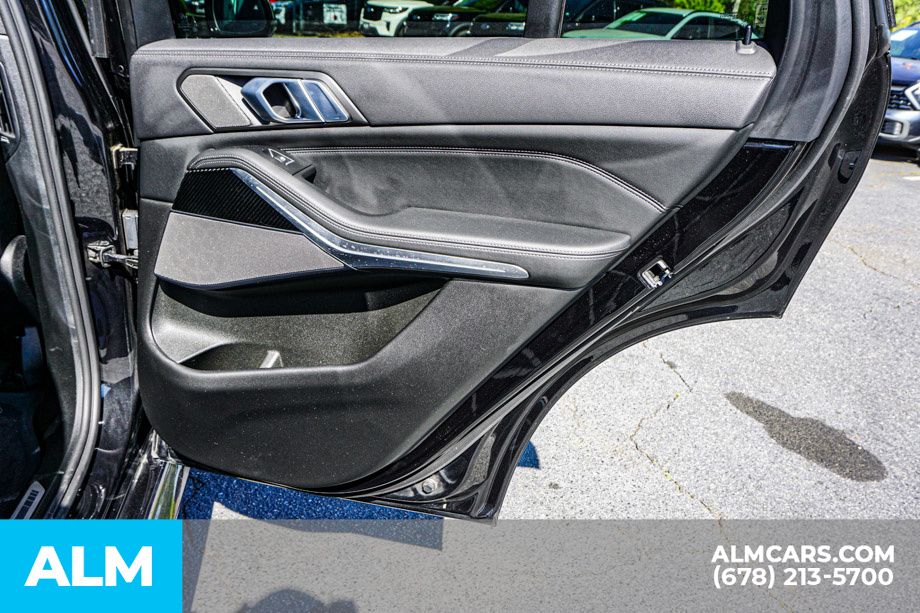 Used 2023 Black BMW M50i image 61