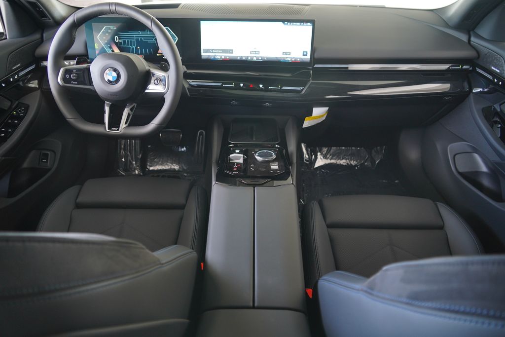 Thumbnail: 2026 BMW 5 Series - 17