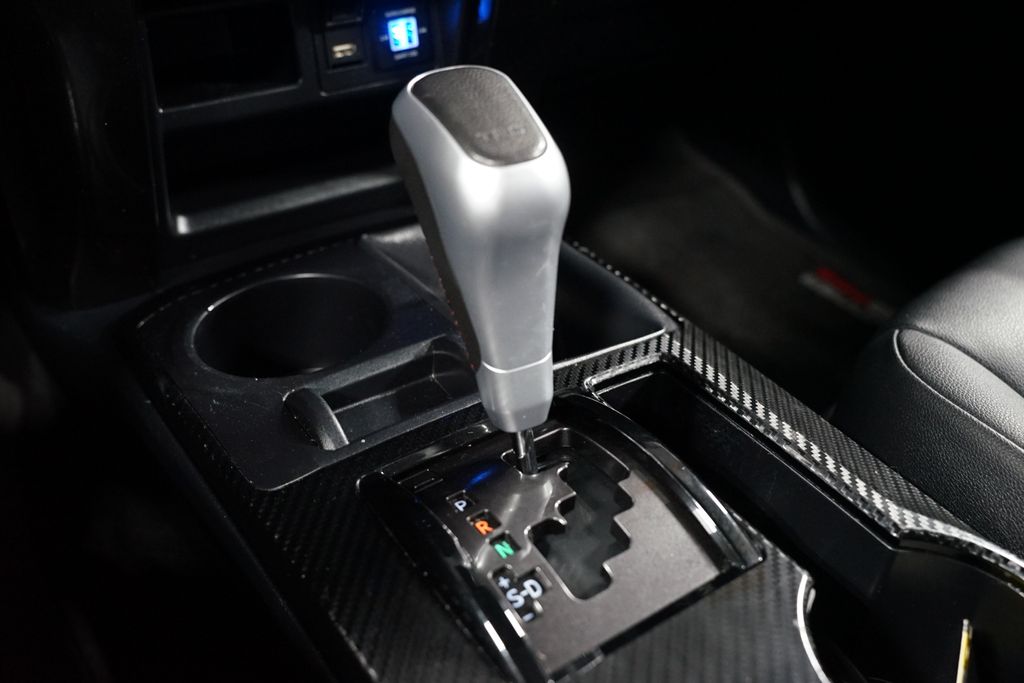 Thumbnail: 2022 Toyota 4Runner - 24