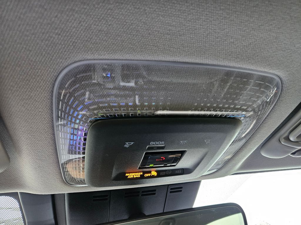 2025 Toyota Prius Limited 30