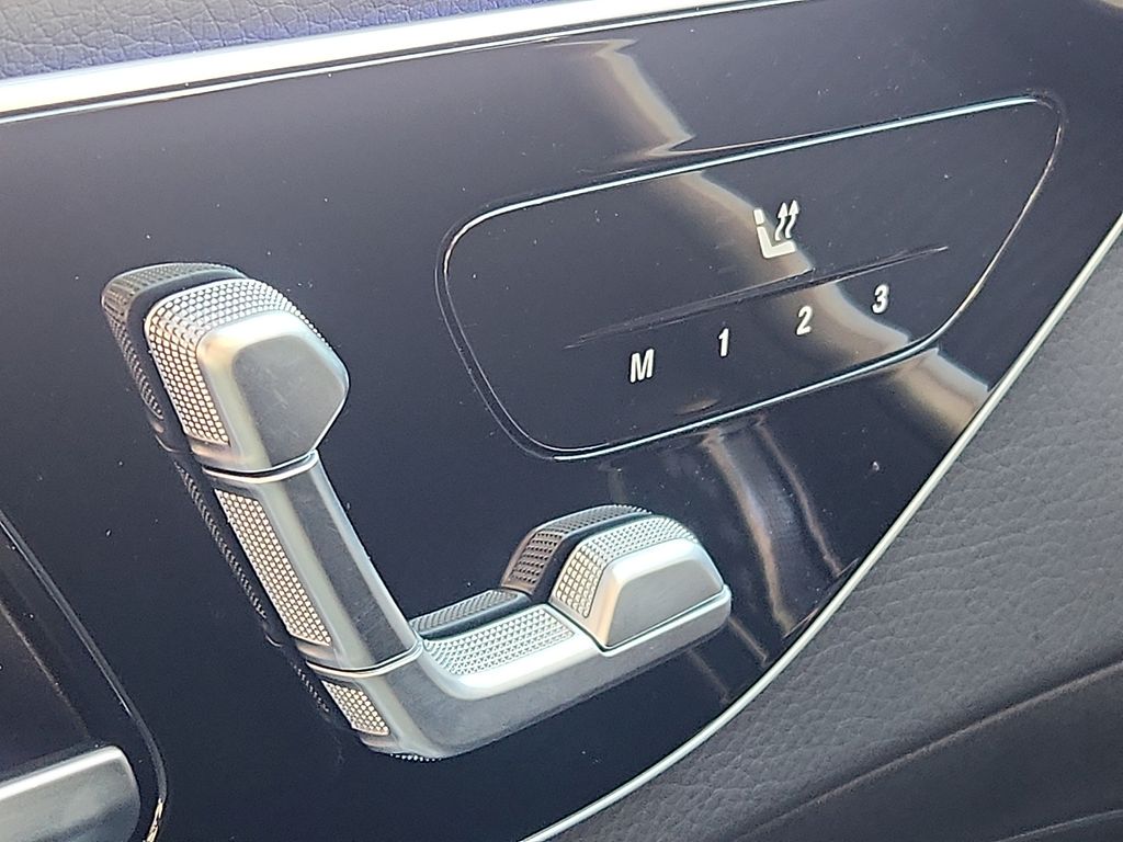 Thumbnail: 2023 Mercedes-Benz C-Class - 23