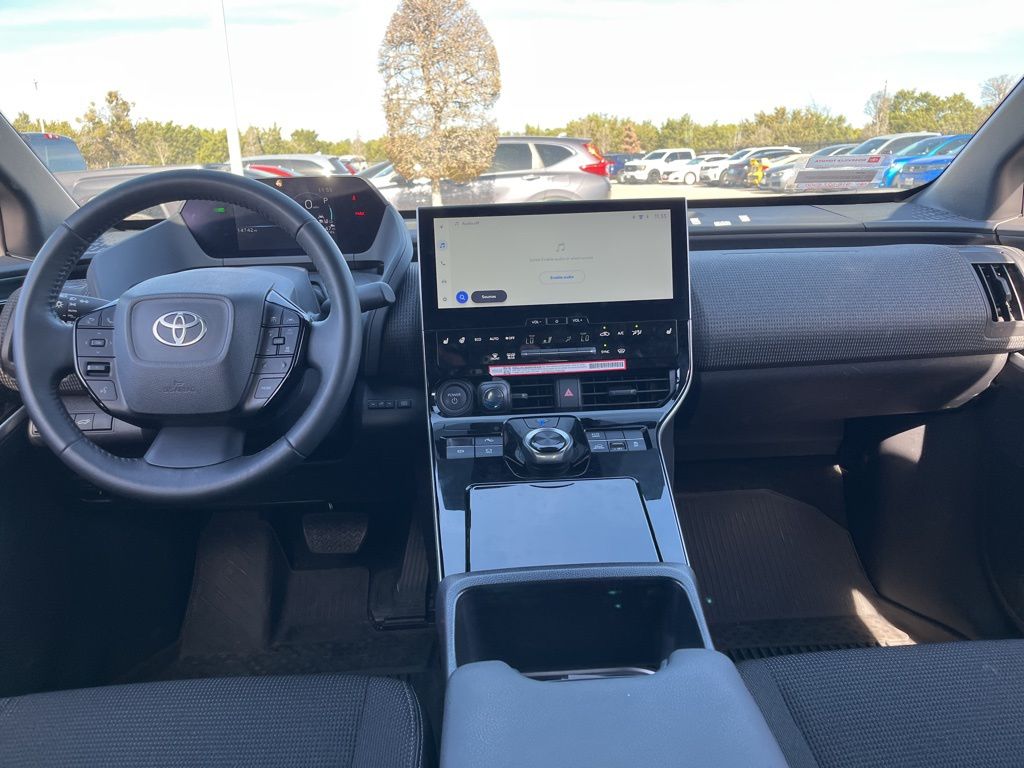 Thumbnail: 2024 Toyota bZ4X - 17