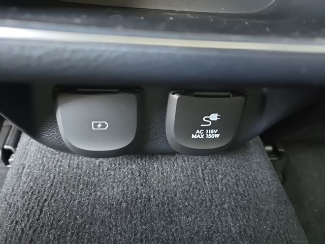 2025 Genesis GV70  31