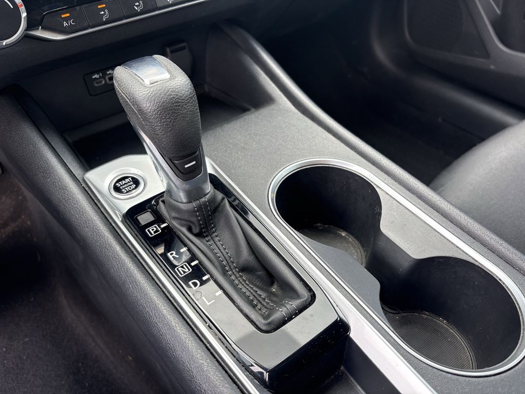 2022 Nissan Altima 2.5 SV Blue at Gullo Toyota