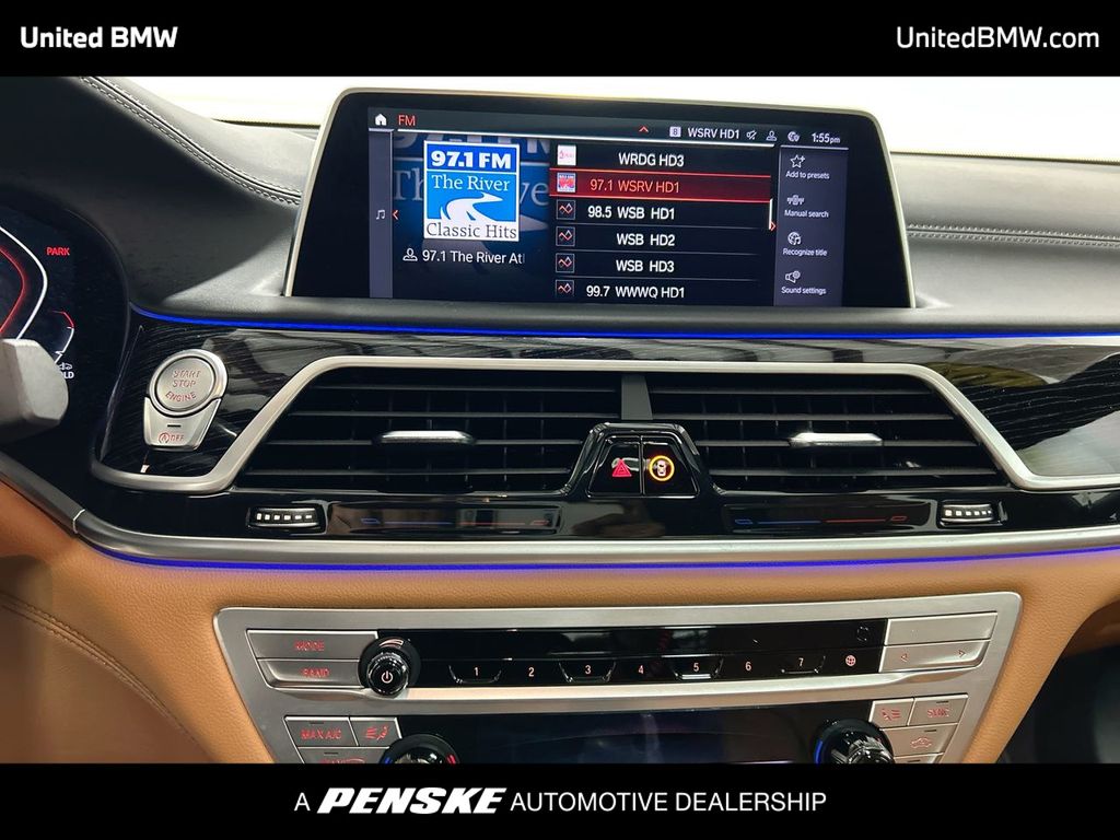 Thumbnail: 2022 BMW 7 Series - 16