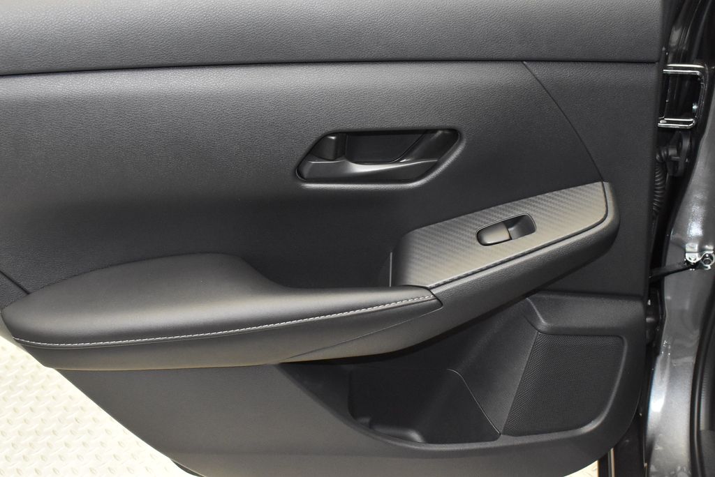 Thumbnail: 2025 Nissan Sentra - 32