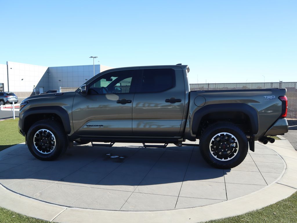 2024 Toyota Tacoma TRD Off-Road 8