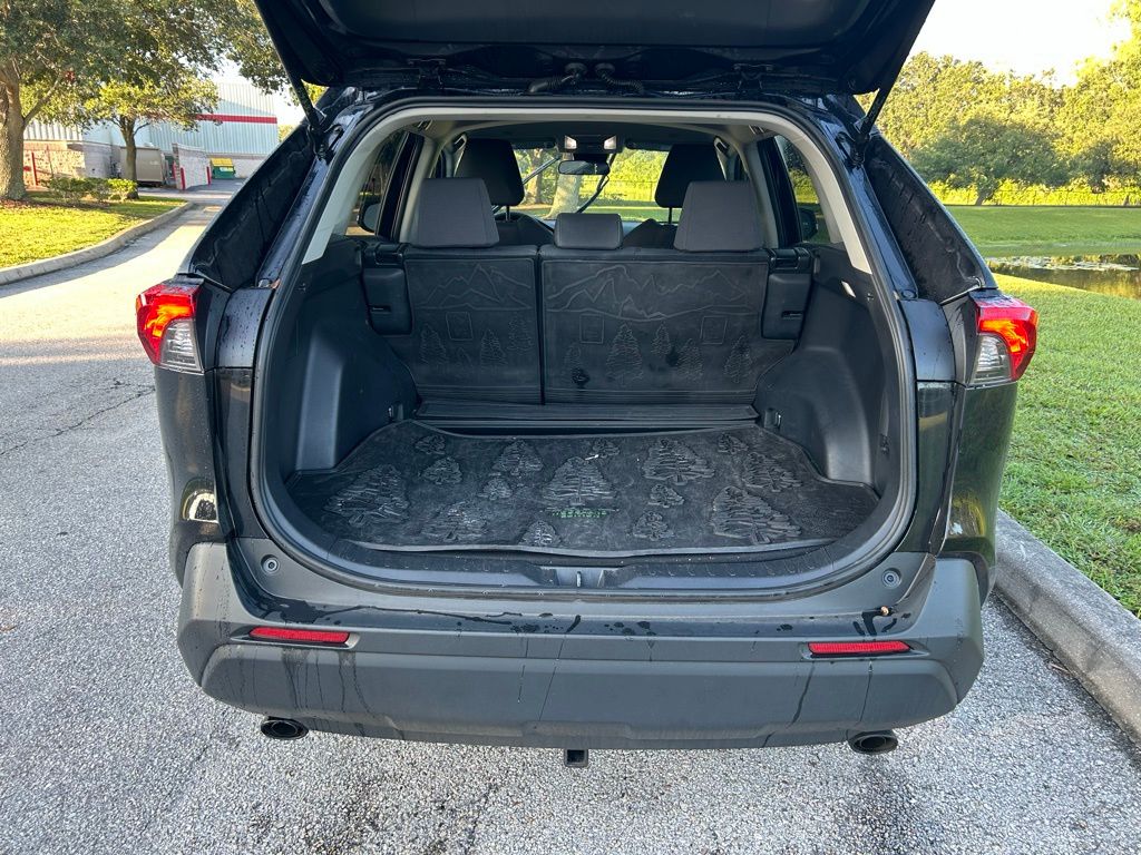 Thumbnail: 2024 Toyota RAV4 - 10