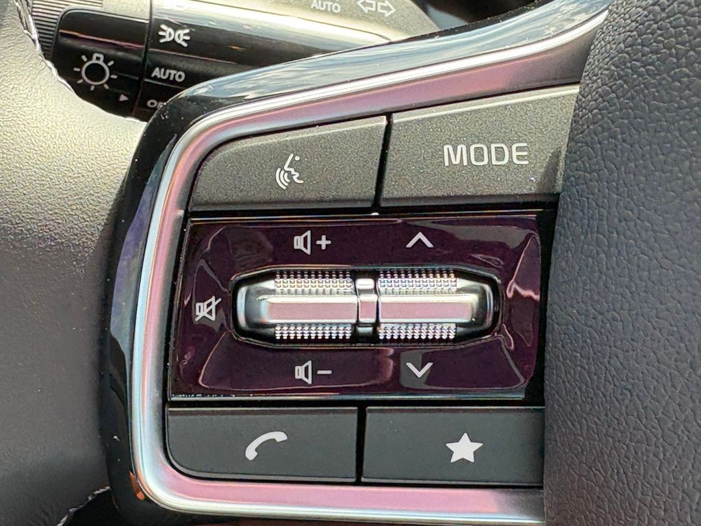 New 2026 Kia Carnival MPV Van