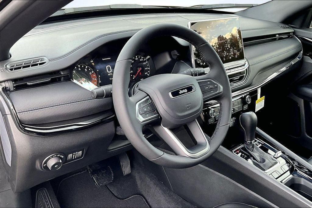 2026 Jeep Compass Latitude - 5