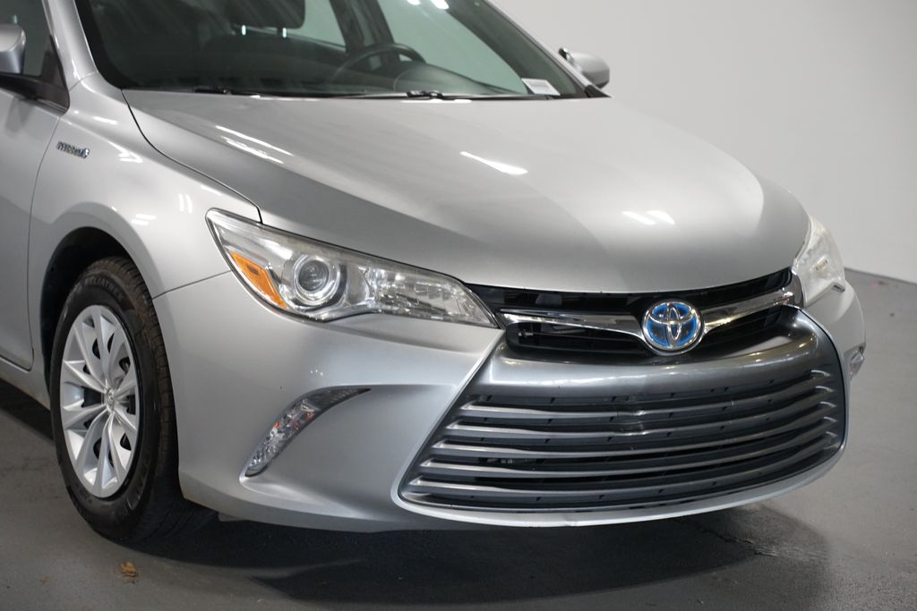 Thumbnail: 2017 Toyota Camry - 4