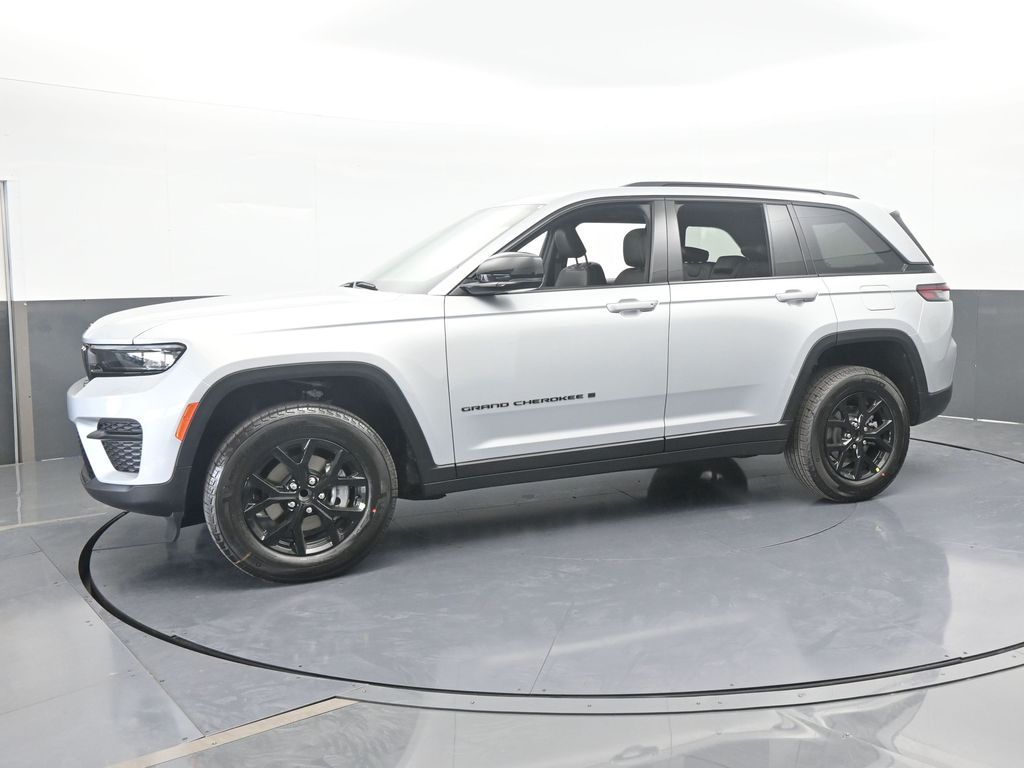 New 2025 Silver Zynith Jeep Altitude X image 2
